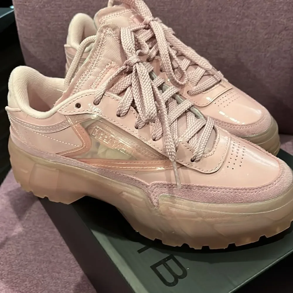 Cardi b Reebok